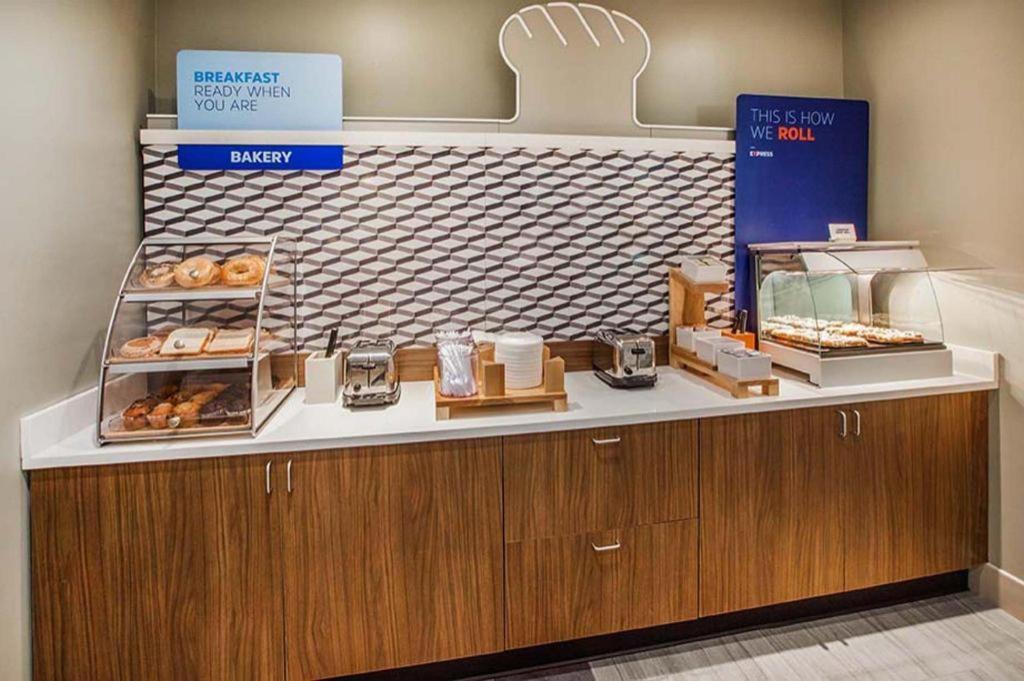 Holiday Inn Express Toronto East - Scarborough By Ihg المظهر الخارجي الصورة