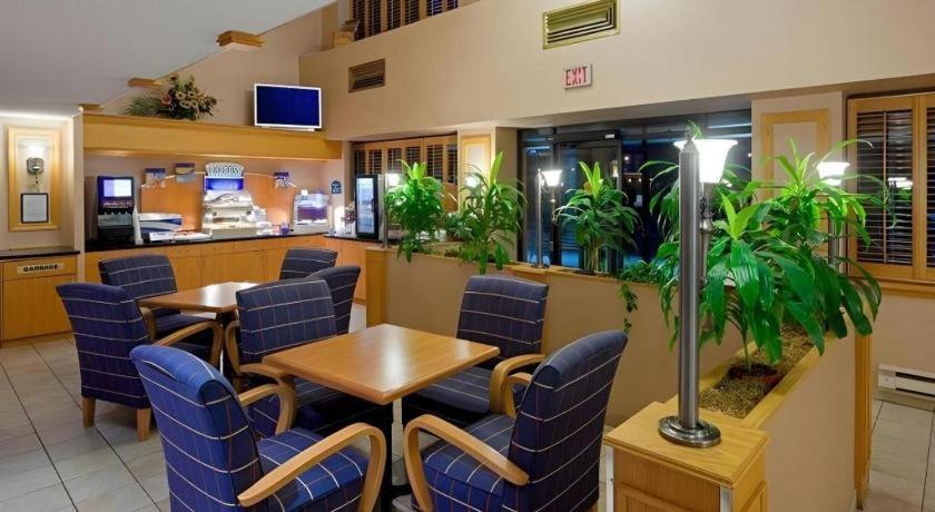 Holiday Inn Express Toronto East - Scarborough By Ihg المظهر الخارجي الصورة
