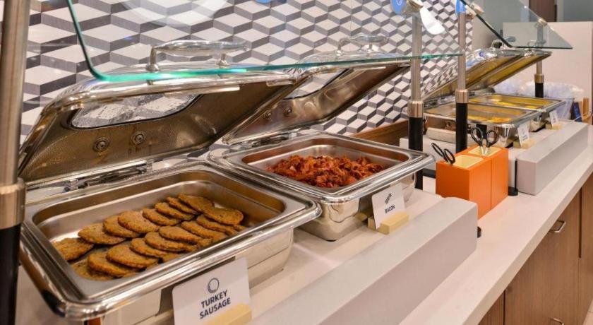 Holiday Inn Express Toronto East - Scarborough By Ihg المظهر الخارجي الصورة