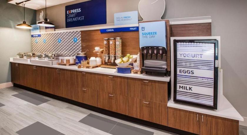 Holiday Inn Express Toronto East - Scarborough By Ihg المظهر الخارجي الصورة